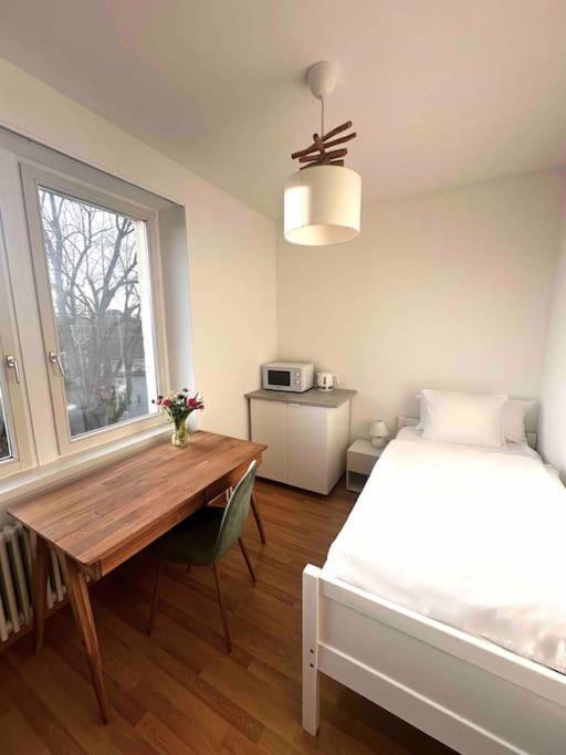 New Tiny 2 Near Uni & Hospital *